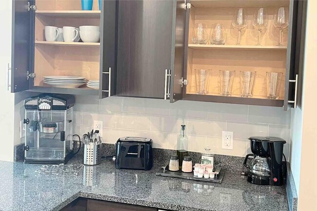 Photo - 12800 Corporate Hill Dr Unit SI ID1490322P