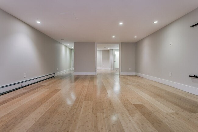 Photo - 325 Columbus Ave Unit 11