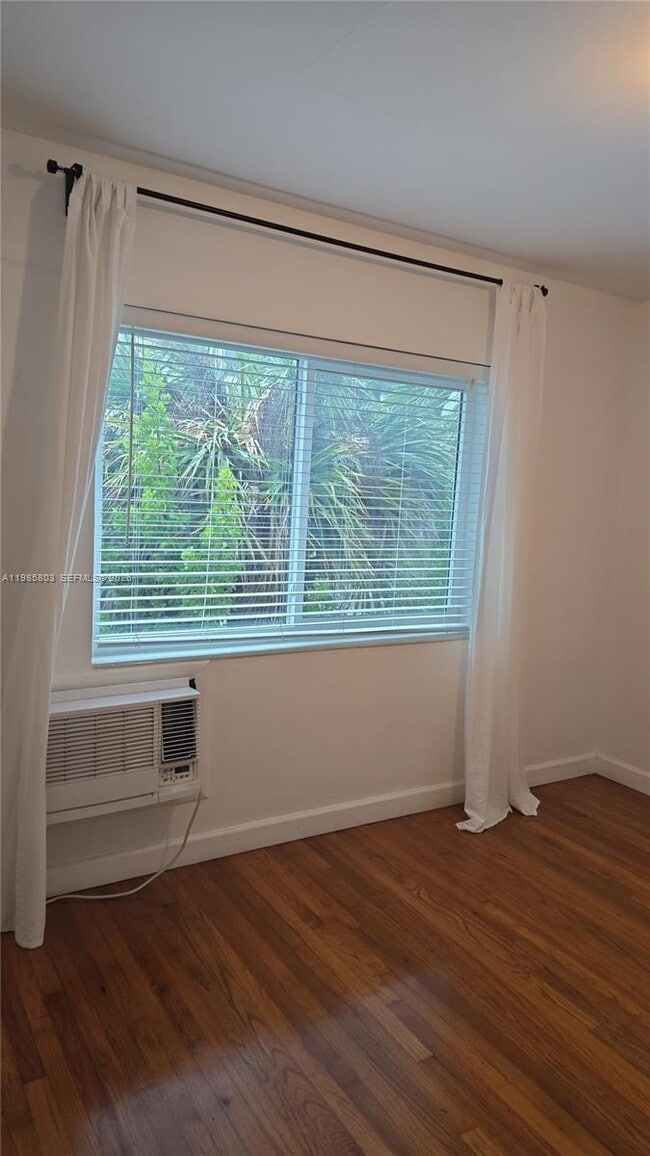 Photo - 10072 E Bay Harbor Dr Unit 72D