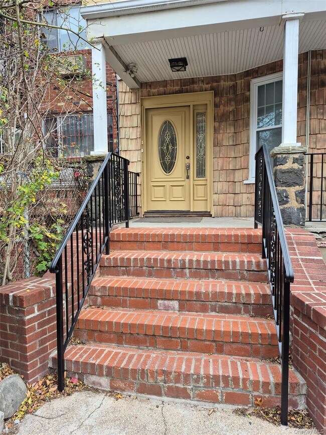 Photo - 84-31-84101 101st St