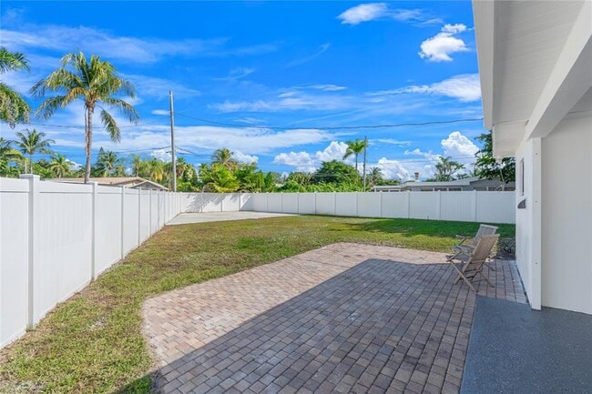 Photo - 455 SW 14th Ct