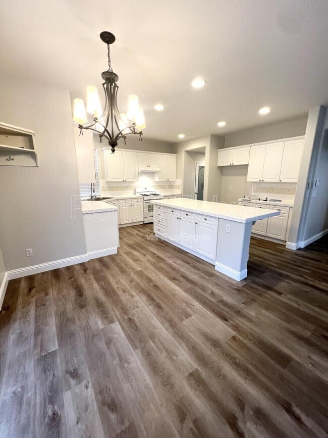 Photo - 626 Peachcrest Dr