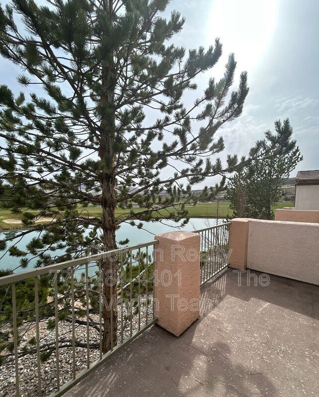 6230 Ingleston Dr
