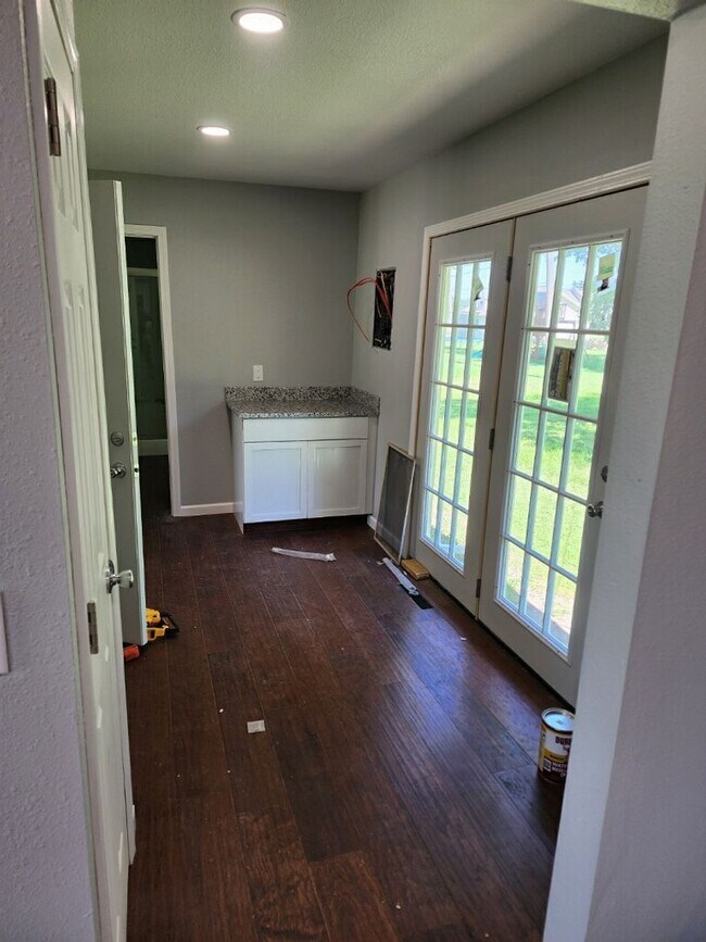 Photo - Very Nice 3 Bedroom home in great location!