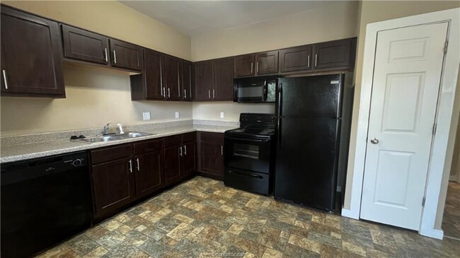 Photo - 204 E Buck St Unit 7