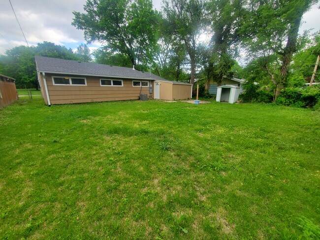 Photo - 1548 SW Shunga Dr