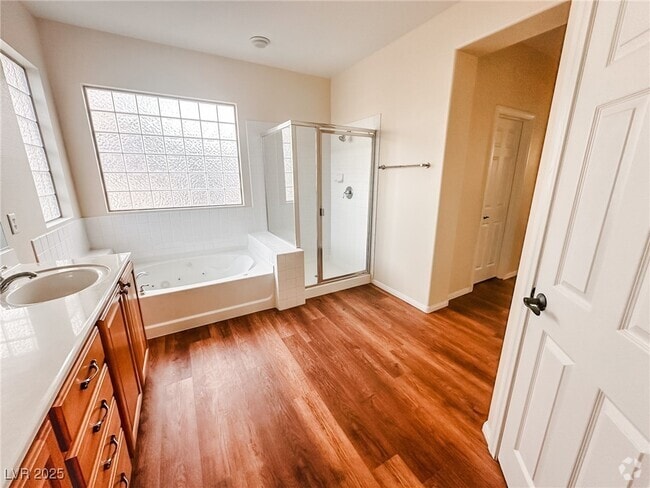 Building Photo - 11245 Newbury Hills Ave Rental