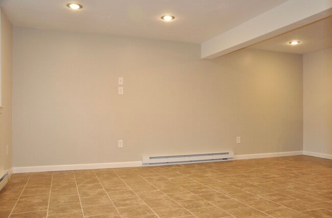 Photo - 152 Main St Unit 11