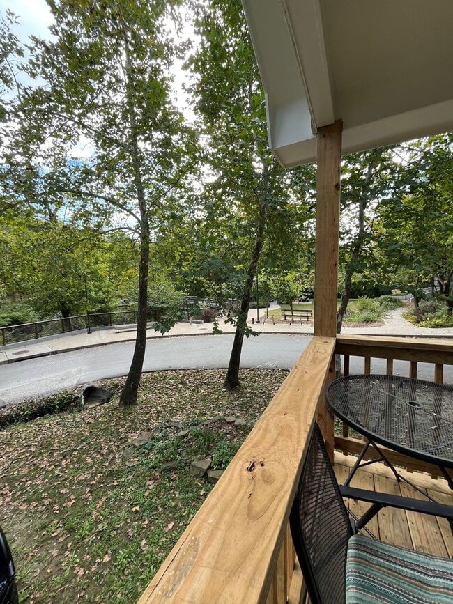 Photo - 1 bedroom 1 bath townhome near campus and ...