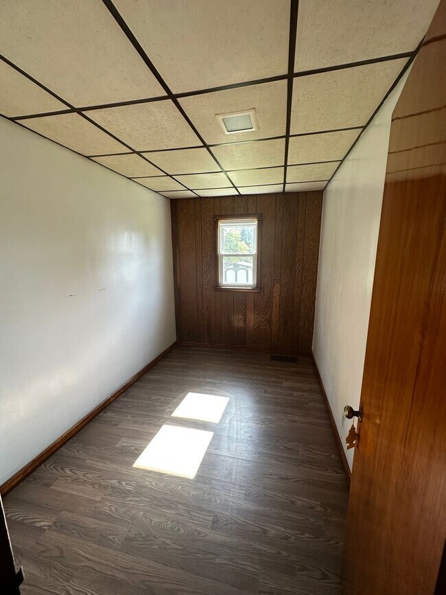 Photo - 393 Jackson St