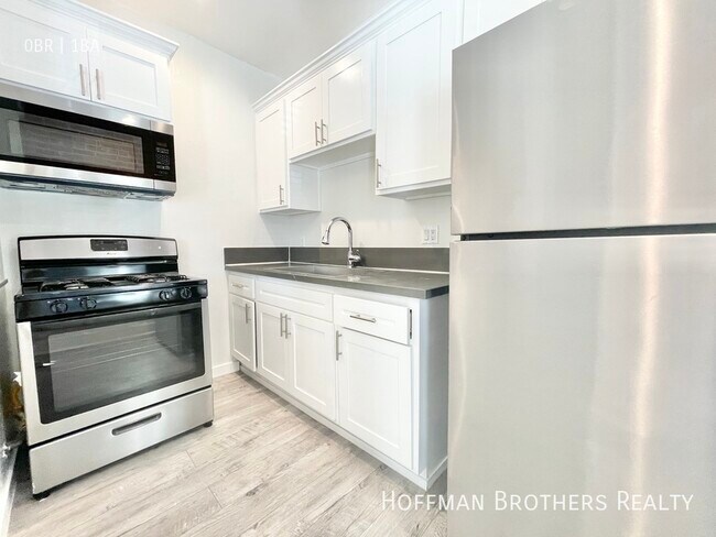 Photo - 1059 S Western Ave Unit 103A