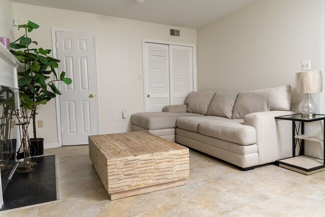 Photo - 16015 Elegant Ct