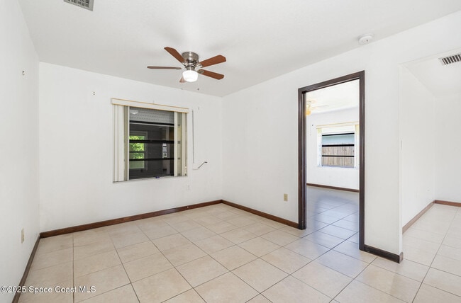 Photo - 178 Cinnamon Lake Cir