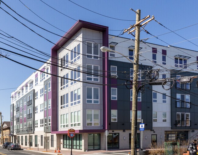 The Davenport Apartments Somerville, NJ