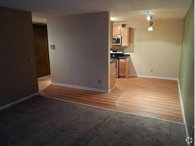 Building Photo - 14630 Garrett Ave Rental