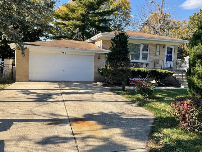 Building Photo - 566 N Howard Ave