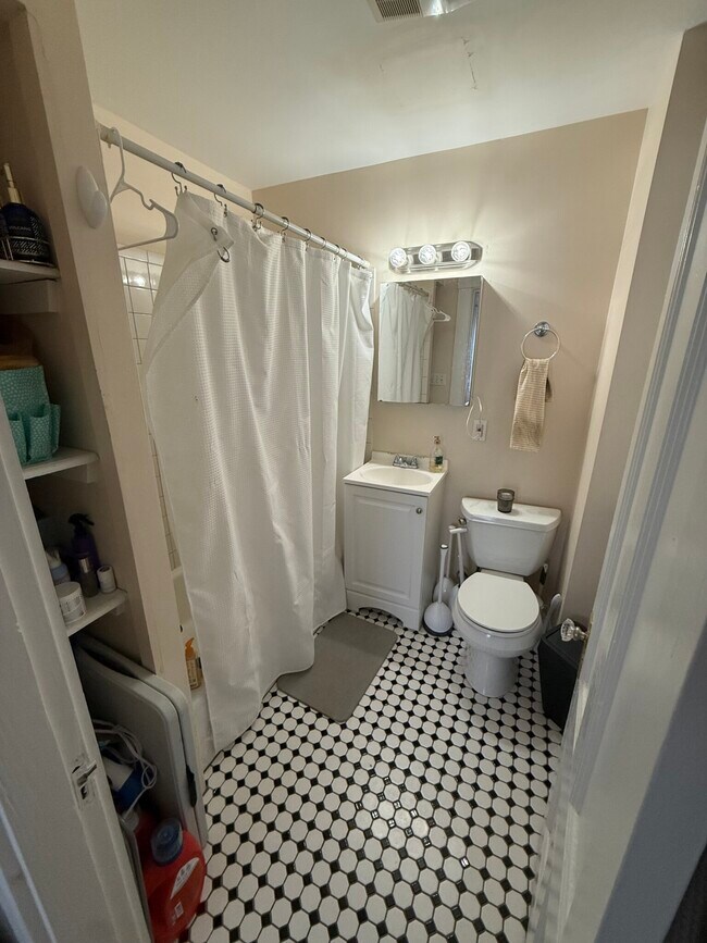 Photo - 74 Gore St Unit 2