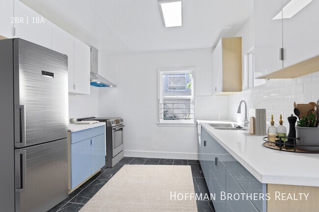 316 1/2 Columbia Ave-