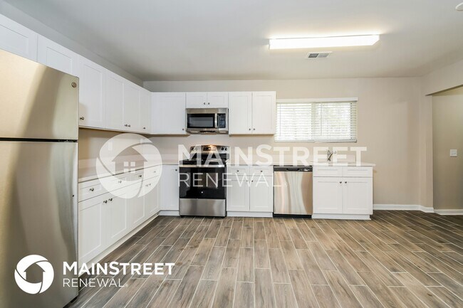 Photo - 3715 Meadowview Dr