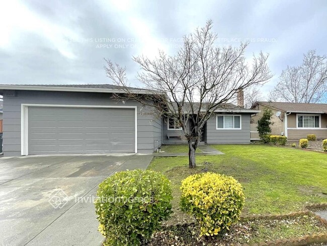 Building Photo - 340 Pembroke Dr