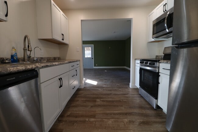 Photo - 511 W Pine St