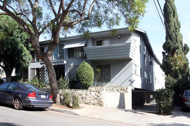 1218 N Laurel Ave - 1218 N Laurel Ave Apartments