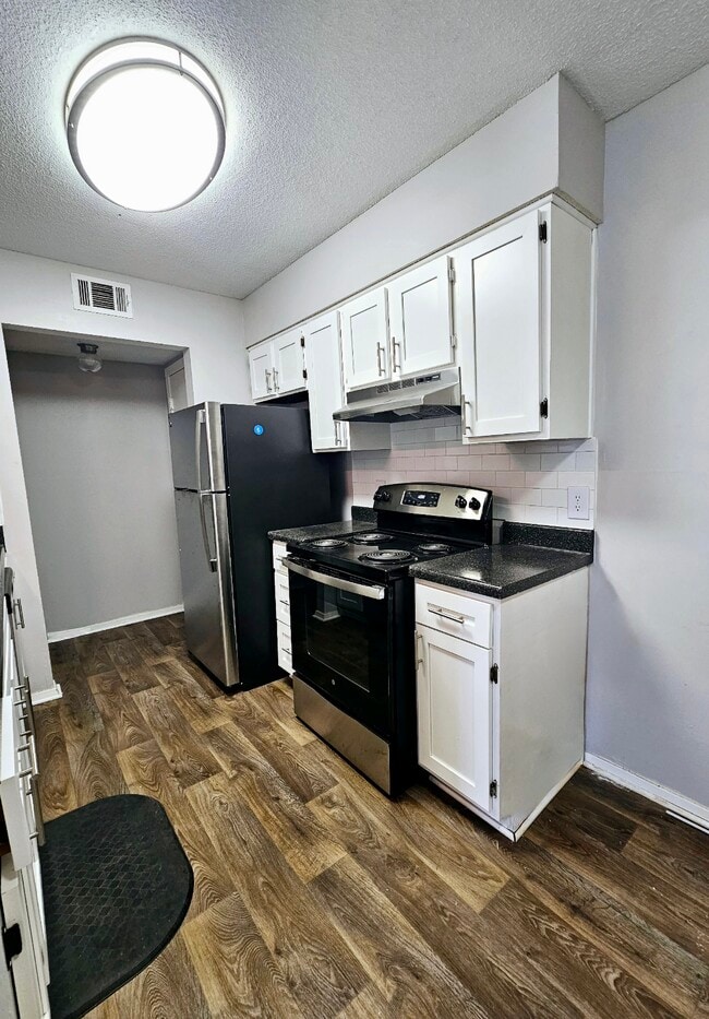 Brentwood Apartments