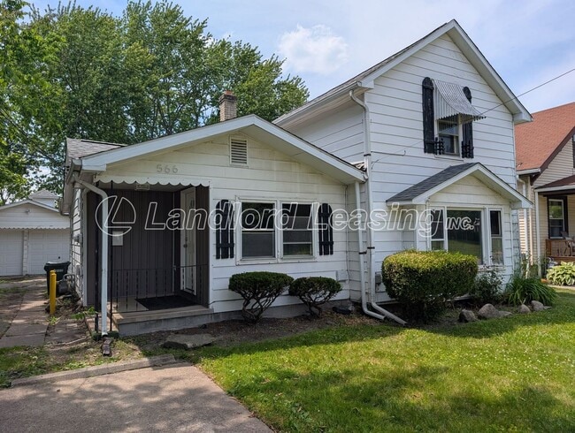 Building Photo - Beautifully Updated Amherst Rental with Large Living Spaces