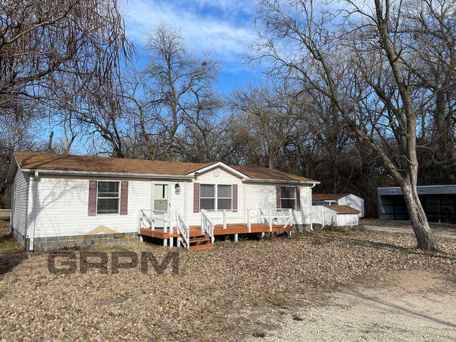 3 Bed 2 Bath in Quiet Rural Setting - 3 Bed 2 Bath in Quiet Rural Setting Casa