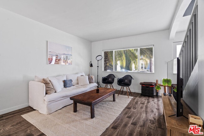 Photo - 2318 Beach Ave