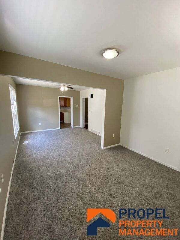 Photo - 157 E Bennett St