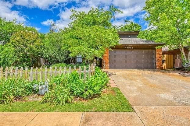 Building Photo - 1251 Kingston Rd