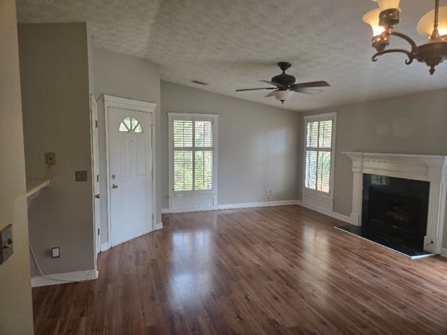 Photo - 1244 Keys Lake Dr NE