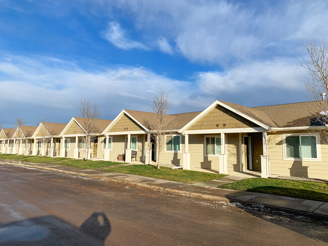 Strata Estates Watford - Strata Estates of Watford City Rental
