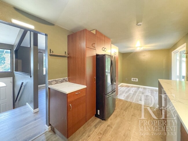 Photo - 111 Shamrock Ln
