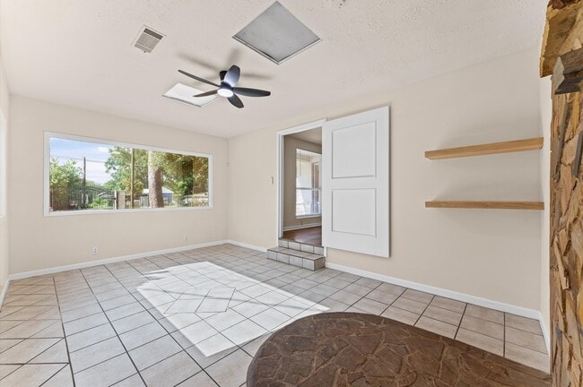 Photo - 1505 Gladiola Ave