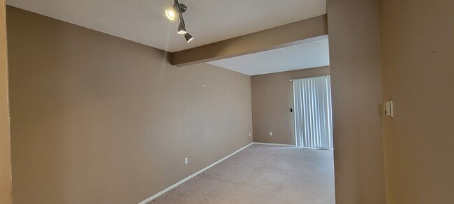 Photo - 4503 48 St