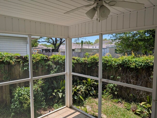 NO HOA Minutes from Hulbert and - Image 