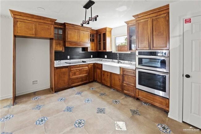 1412 Karen Dr