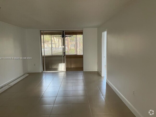Building Photo - 8325 Sunrise Lakes Blvd Rental