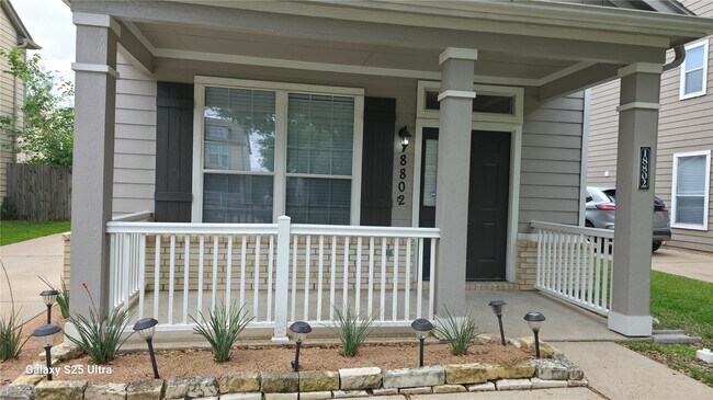 Photo - 18802 Sandelford Dr