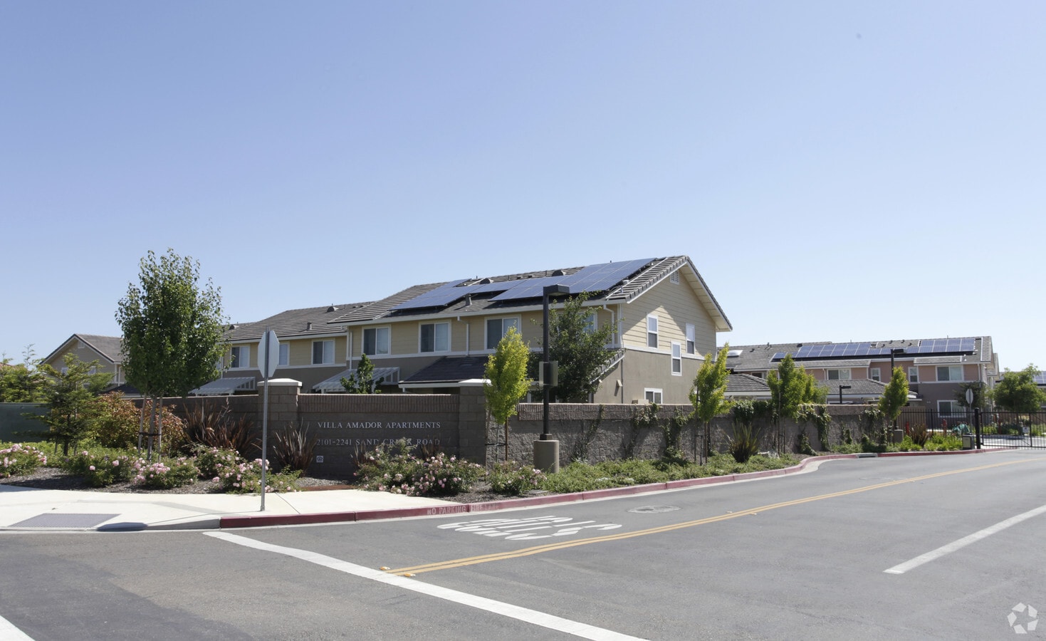 Photo - Villa Amador Apartments