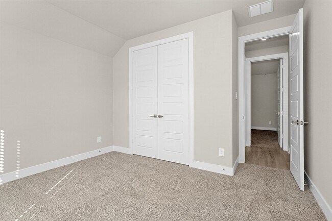 Photo - 2002 Bluff Oak Ct