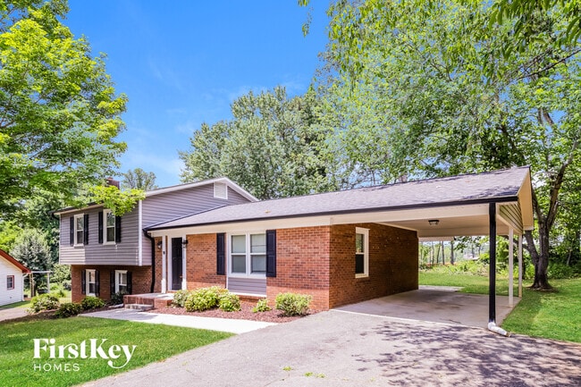 Photo - 2312 Barnsley Ct