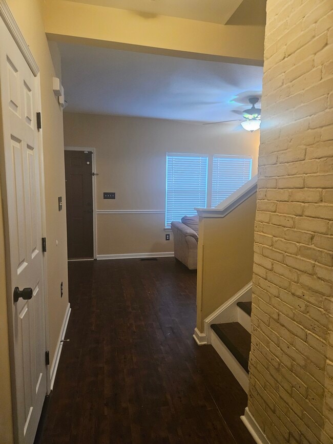 Photo - 9403 Birch Cliff Drive