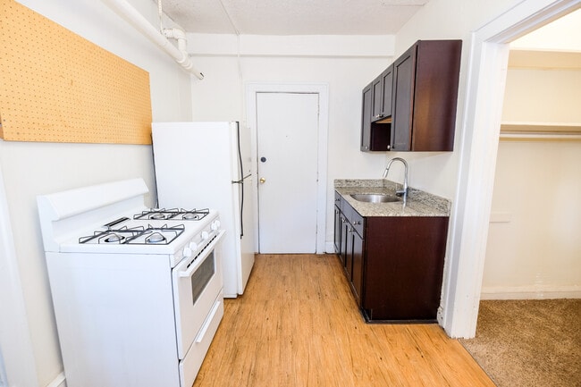 Photo - Girard Apartments