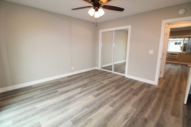 Photo - Foothill Village Apartments