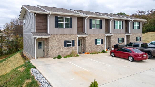 916 Warrior Hill Dr