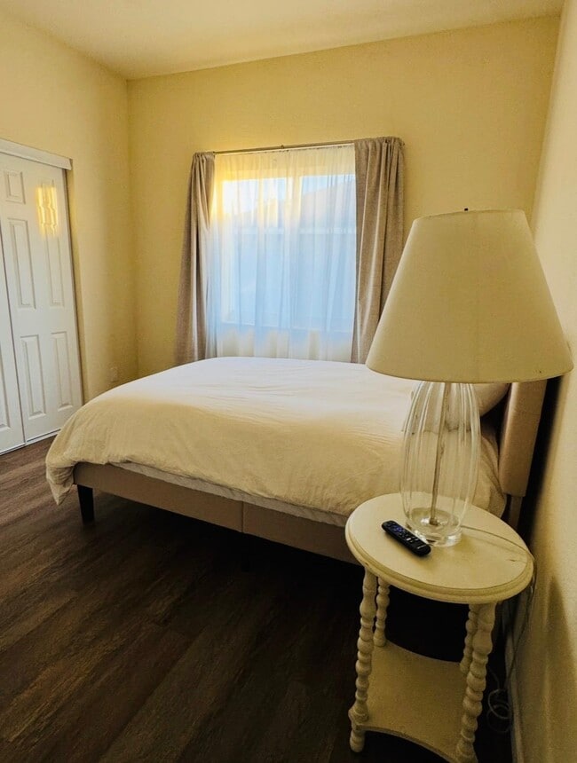 Photo - 314 N 6th St