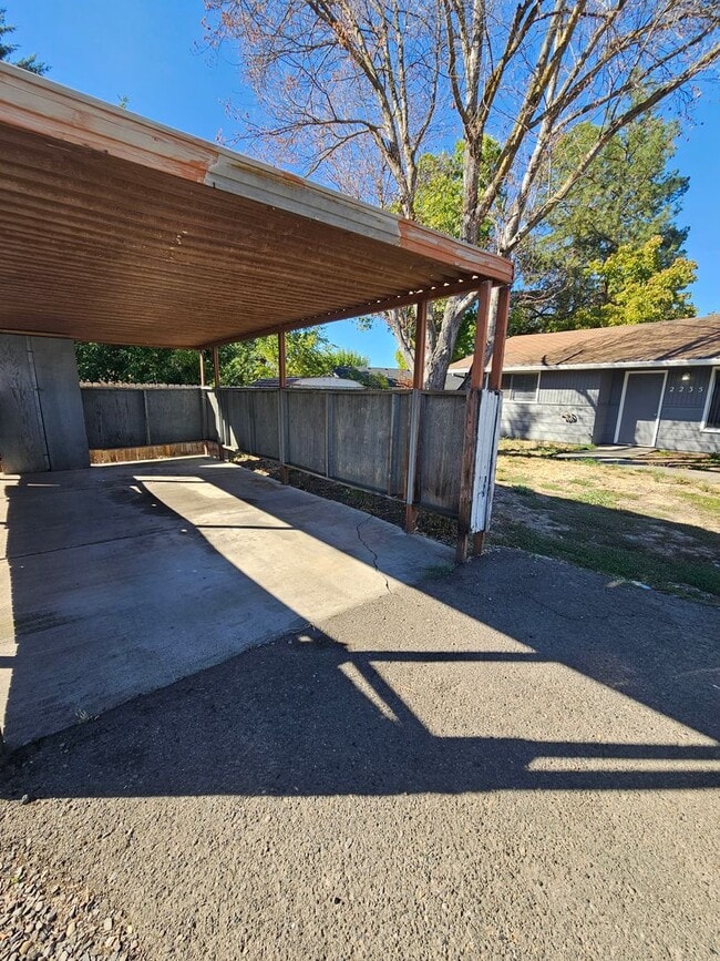 Photo - Private house, in great location!